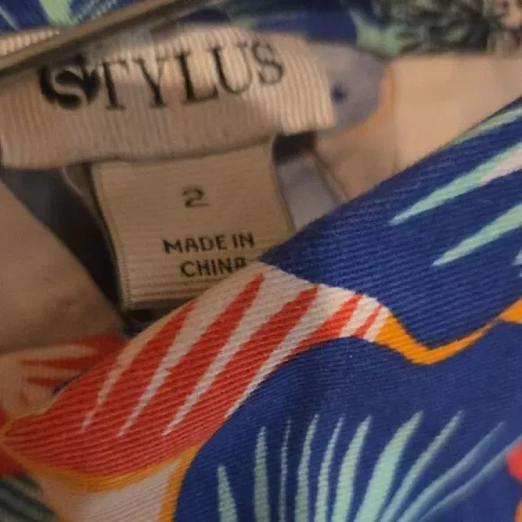 STYLUS Blue and Orange Bermuda Shorts Vibrant Floral Design - Picture 2 of 4